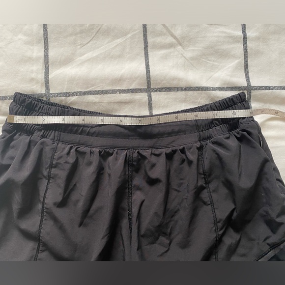 Hotty Hot Low-Rise Lined Short 4" Size 8 - Picture 3 of 6